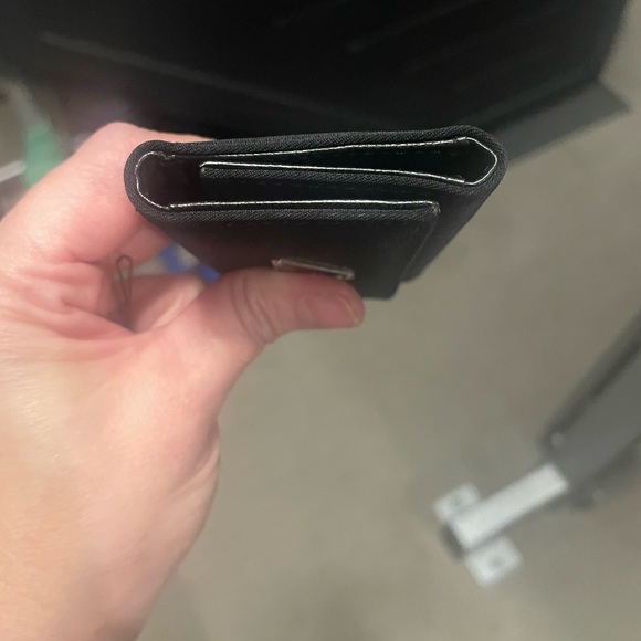Prada key & card holder - Picture 3 of 6